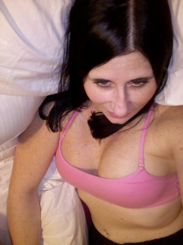 VerrücktespinkesWesen aus Basel-Landschaft,Schweiz